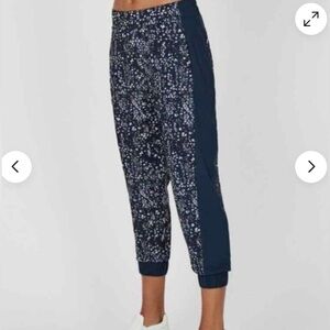 Sweaty Betty - Beetle Blue Stay Wild 7/8 joggers